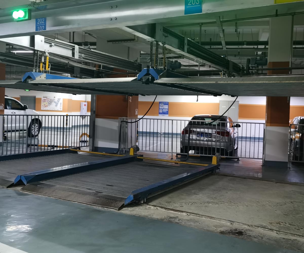 地面升降平移式機(jī)械停車場 地面升降平移式機(jī)械停車場
