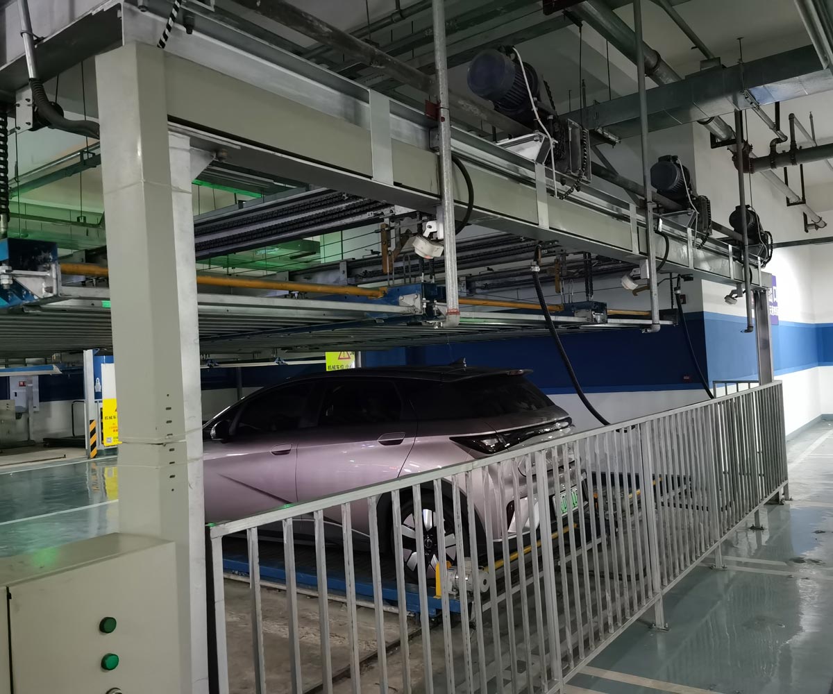 馬爾康二層上下橫移立體車位